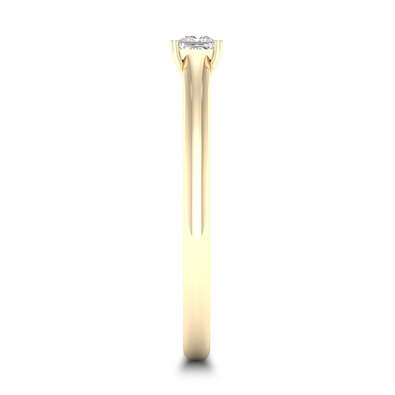 Main Image 2 of Diamond Solitaire Ring 1/6 ct tw Princess-cut 14K Yellow Gold (SI2/I)