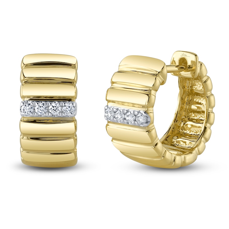 Main Image 1 of Shy Creation Diamond Grooved Huggie Hoop Earrings 1/15 ct tw 14K Yellow Gold J-SC22009417RD