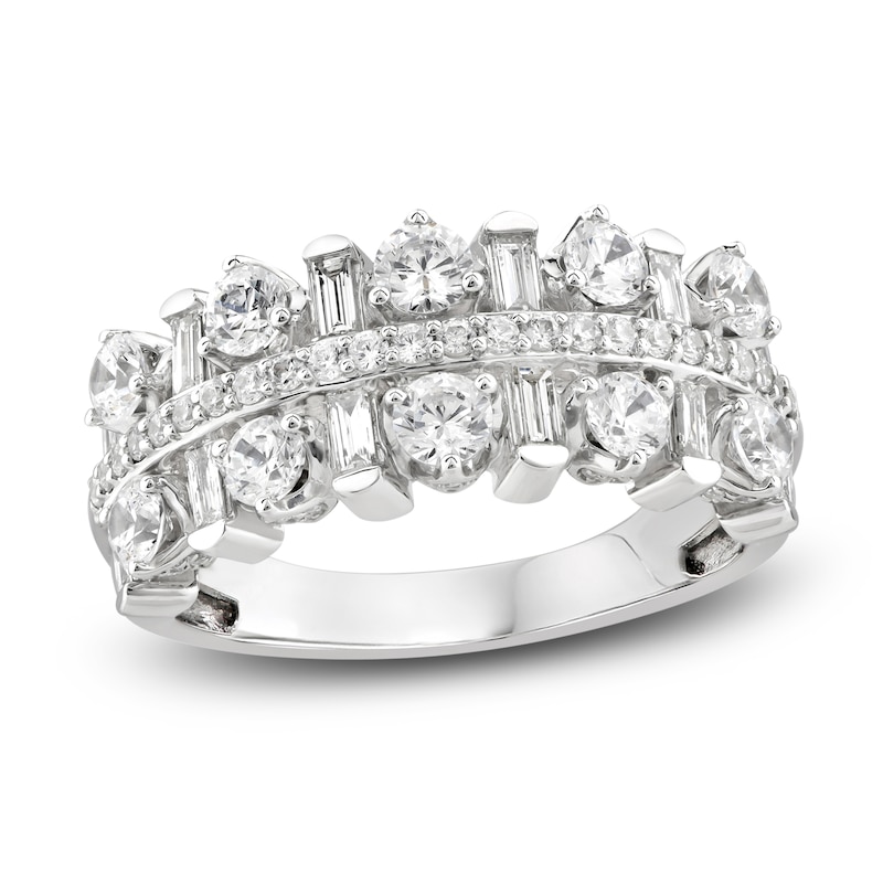 Main Image 1 of Previously Owned Diamond Ring 1-1/2 ct tw Baguette/Round 14K White Gold