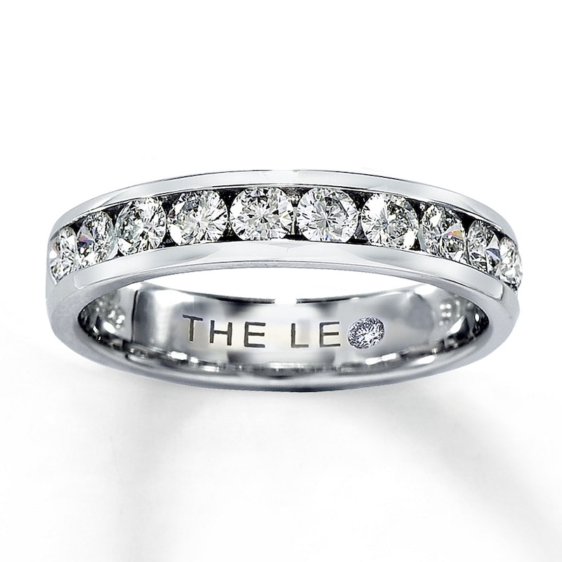 Previously Owned THE LEO Anniversary Ring 5/8 ct tw Diamonds 18K White Gold