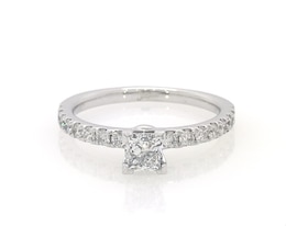 Previously Owned Diamond Engagement Ring 7/8 ct tw 14K White Gold