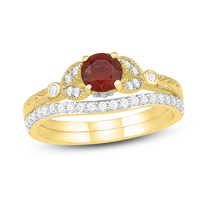 Main Image 1 of Natural Garnet Bridal Set 1/4 ct tw Diamonds 14K Yellow Gold