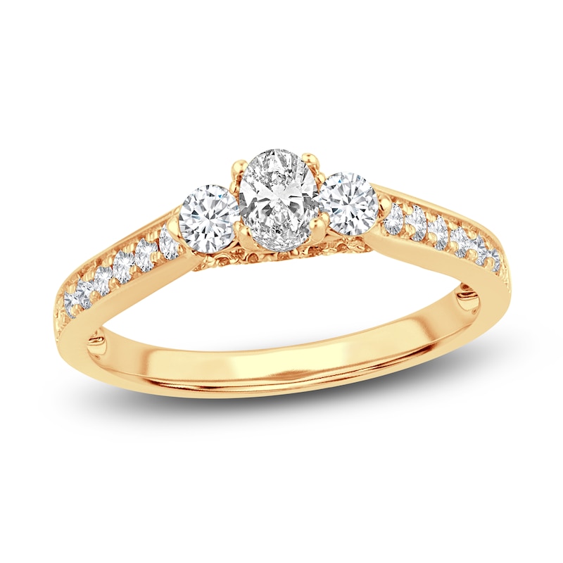 Main Image 1 of Diamond Oval Cluster Ring 3/4 ct tw Oval/Round 14K Yellow Gold